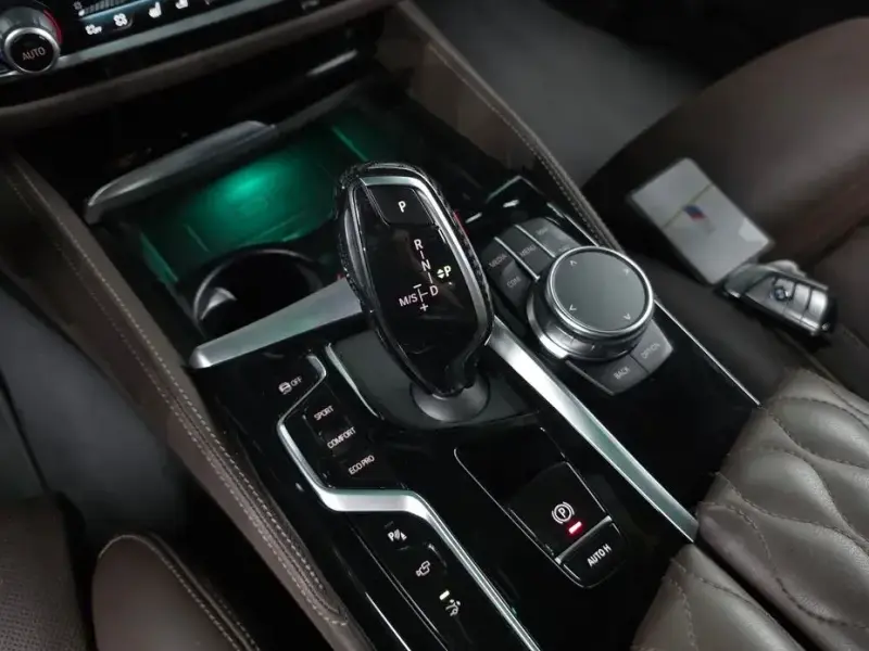 2023 BMW 6 серии с пробегом 45 989 км