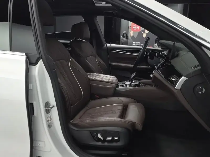 2023 BMW 6 серии с пробегом 45 989 км