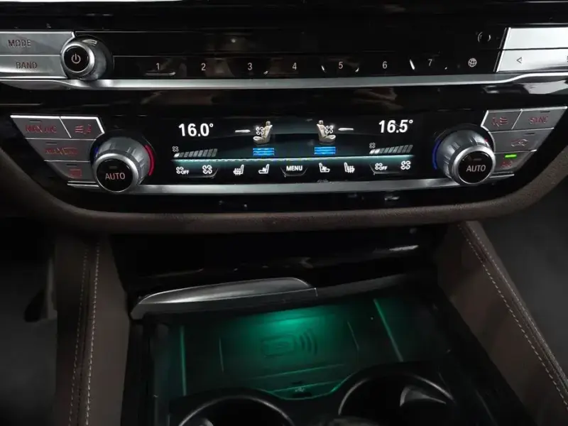 2023 BMW 6 серии с пробегом 45 989 км