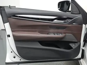2023 BMW 6 серии с пробегом 45 989 км