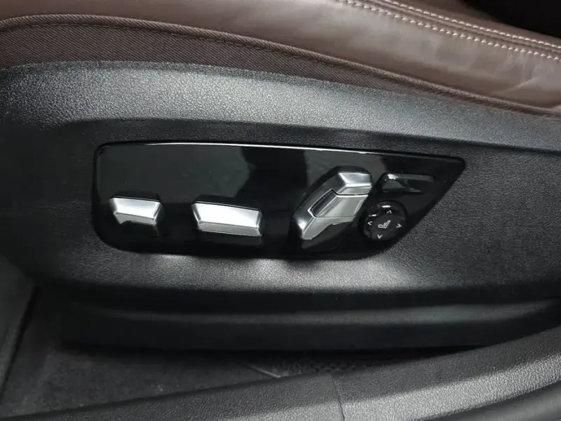 2023 BMW 6 серии с пробегом 45 989 км