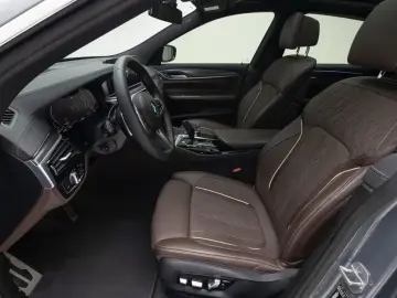 2023 BMW 6 серии с пробегом 26 299 км