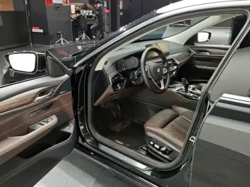 2022 BMW 6 серии с пробегом 37 838 км