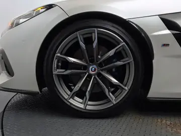 2021 BMW Z4 с пробегом 28 408 км