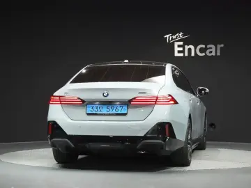 2026 BMW i5 с пробегом 10 873 км