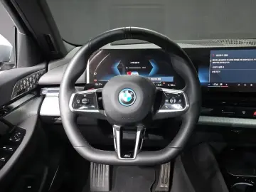 2026 BMW i5 с пробегом 10 873 км