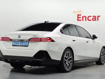 2025 BMW i5 с пробегом 24 205 км