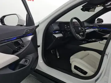 2025 BMW i5 с пробегом 24 205 км