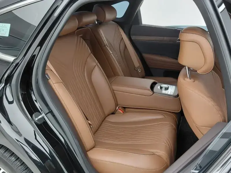 2023 Genesis G80 с пробегом 60 554 км