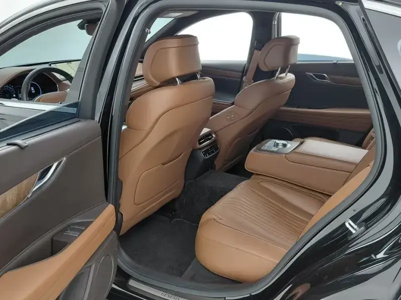 2023 Genesis G80 с пробегом 60 554 км