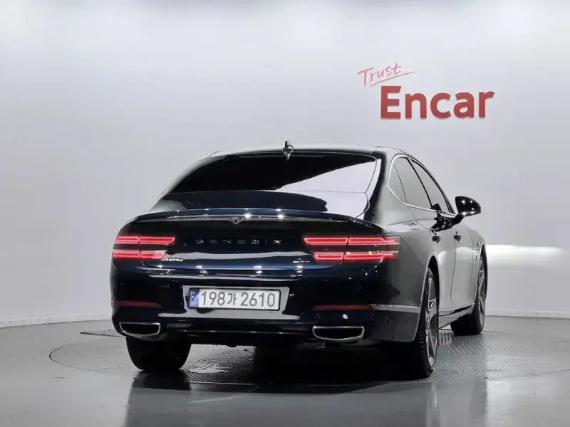 2023 Genesis G80 с пробегом 54 624 км