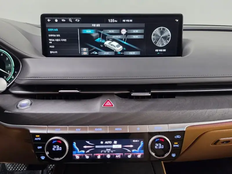 2023 Genesis G80 с пробегом 54 624 км