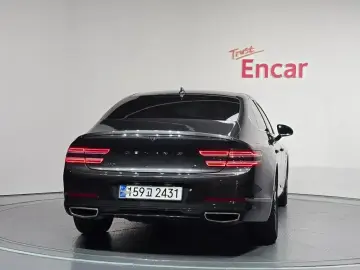 2023 Genesis G80 с пробегом 62 704 км