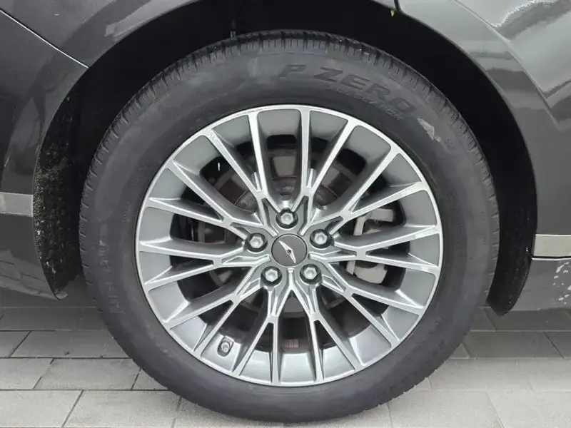 2023 Genesis G80 с пробегом 62 704 км