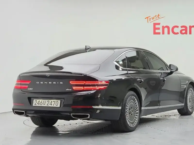 2023 Genesis G80 с пробегом 40 913 км