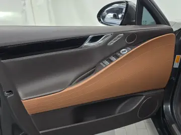 2023 Genesis G80 с пробегом 62 704 км