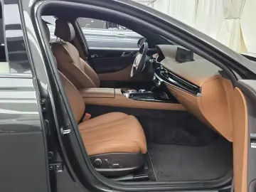 2023 Genesis G80 с пробегом 62 704 км