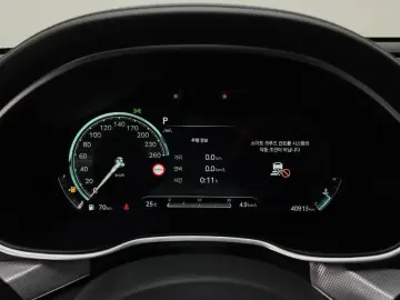2023 Genesis G80 с пробегом 40 913 км