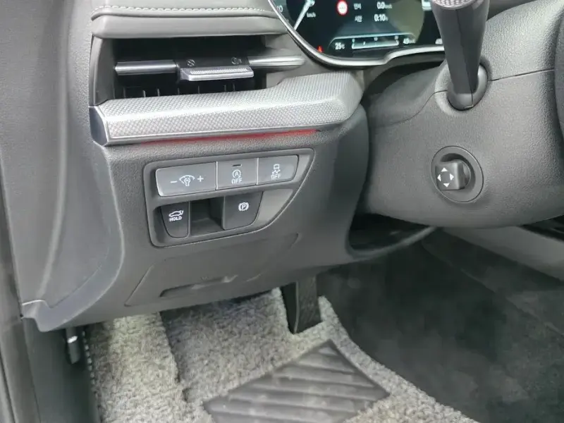 2023 Genesis G80 с пробегом 40 913 км