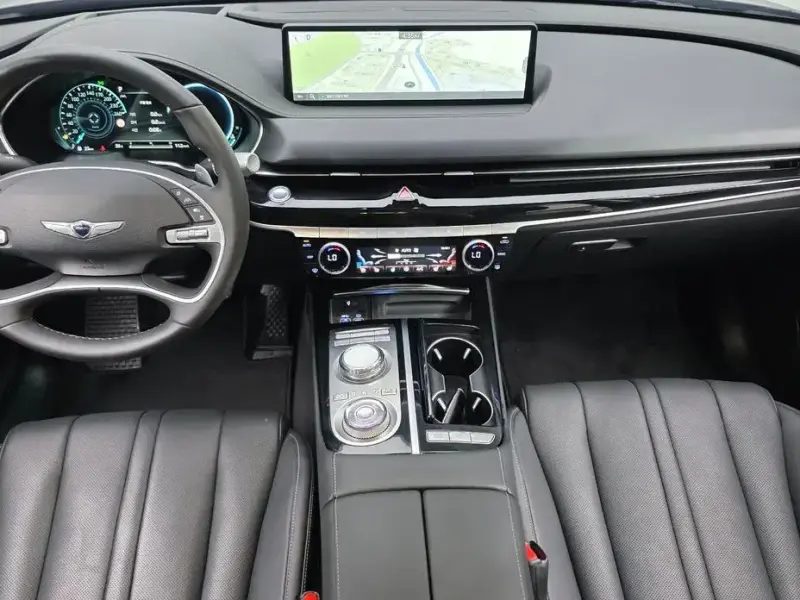 2023 Genesis G80 с пробегом 70 579 км