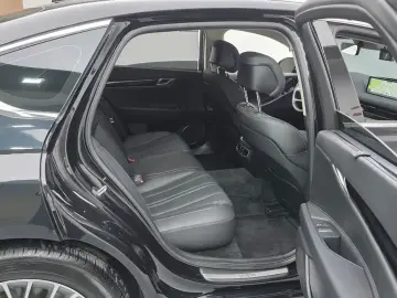 2023 Genesis G80 с пробегом 70 579 км