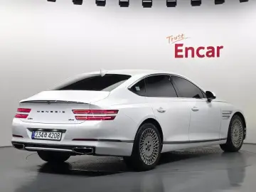 2023 Genesis G80 с пробегом 70 461 км