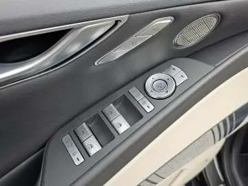 2023 Genesis G80 с пробегом 38 085 км