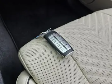 2023 Genesis G80 с пробегом 38 085 км