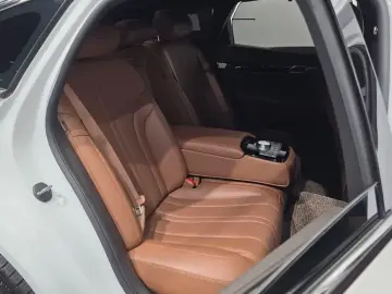 2023 Genesis G80 с пробегом 70 461 км