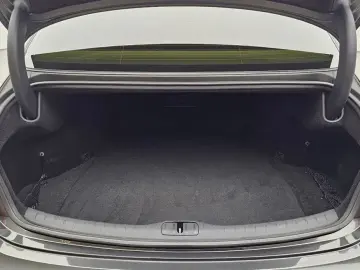 2023 Genesis G80 с пробегом 38 085 км
