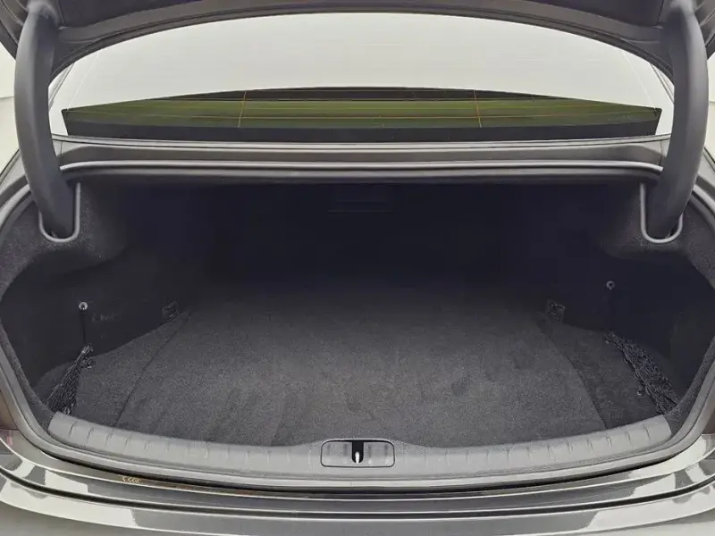 2023 Genesis G80 с пробегом 38 085 км