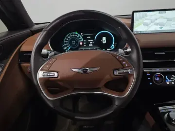 2023 Genesis G80 с пробегом 70 461 км