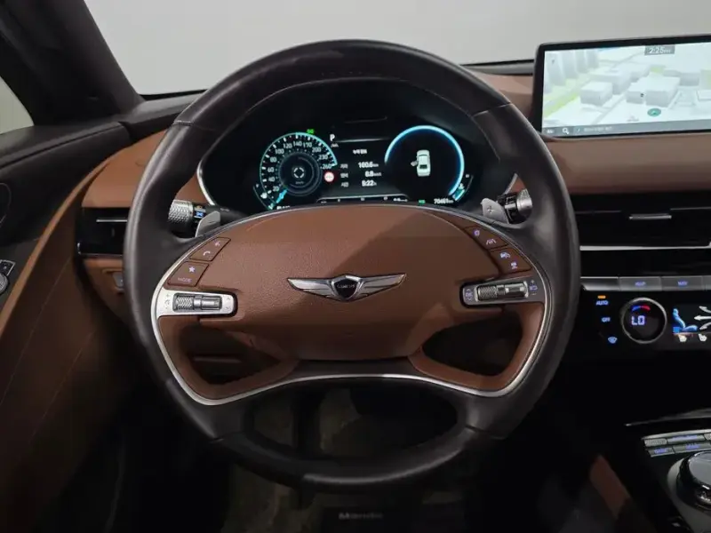 2023 Genesis G80 с пробегом 70 461 км