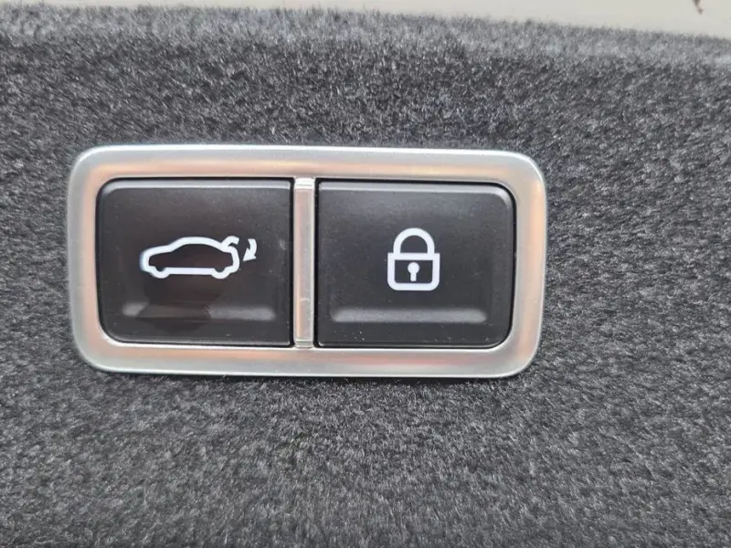2023 Genesis G80 с пробегом 70 461 км