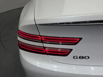2023 Genesis G80 с пробегом 70 461 км