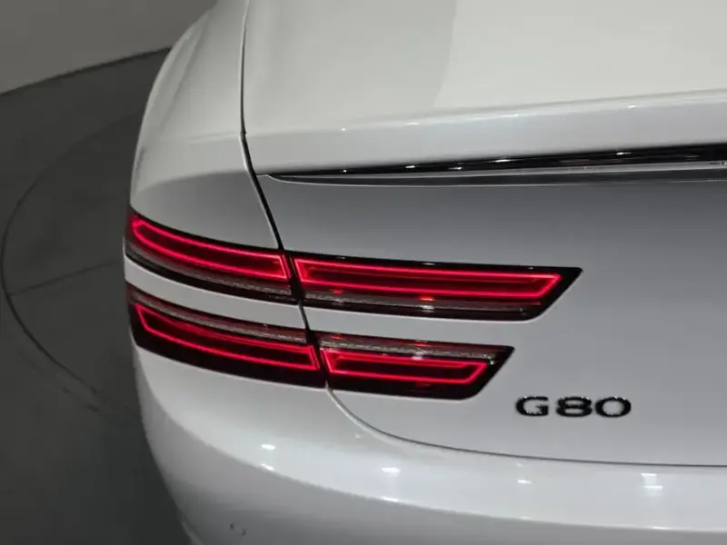 2023 Genesis G80 с пробегом 70 461 км