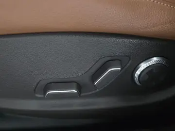 2023 Genesis G80 с пробегом 70 461 км