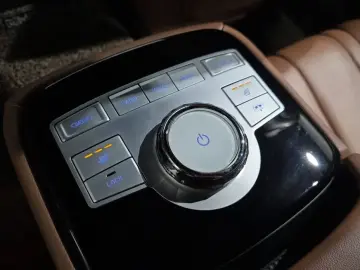 2023 Genesis G80 с пробегом 70 461 км