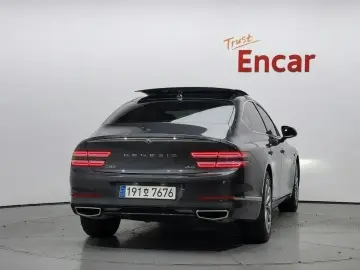 2023 Genesis G80 с пробегом 35 572 км