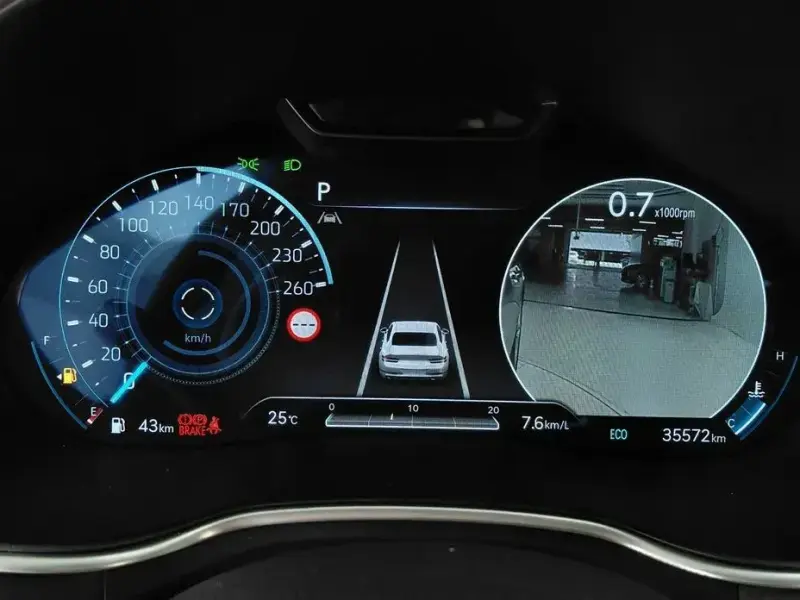 2023 Genesis G80 с пробегом 35 572 км