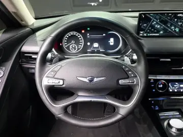 2023 Genesis G80 с пробегом 93 876 км