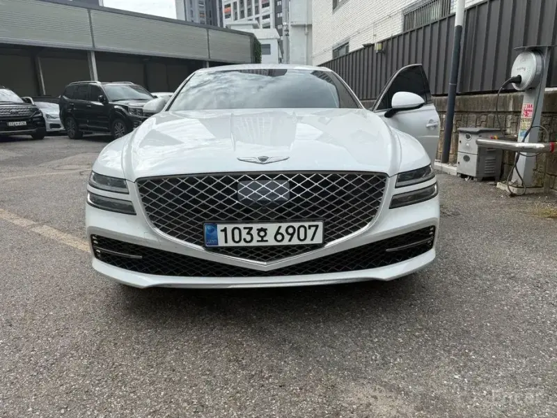 2023 Genesis G80 с пробегом 47 750 км