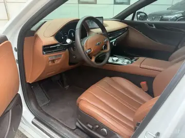 2023 Genesis G80 с пробегом 47 750 км