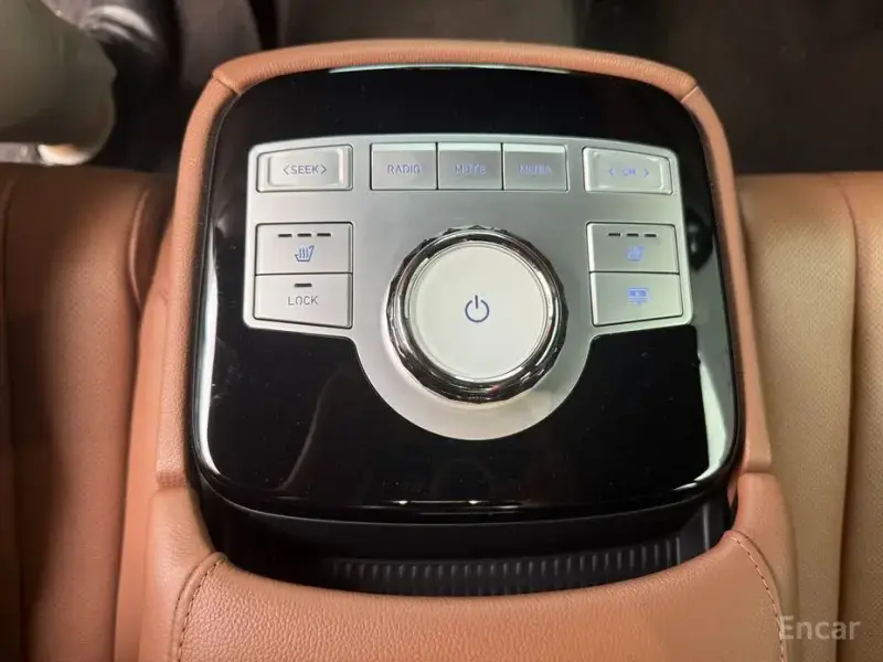 2023 Genesis G80 с пробегом 47 750 км