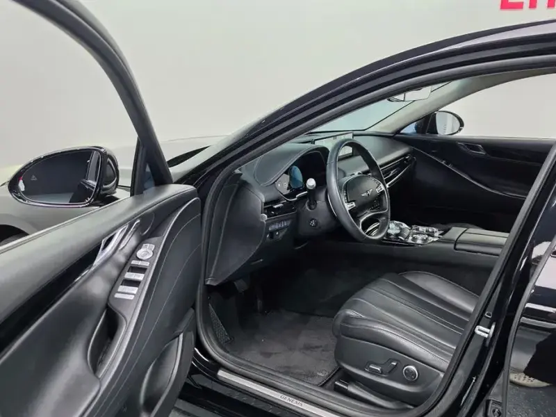 2023 Genesis G80 с пробегом 67 546 км