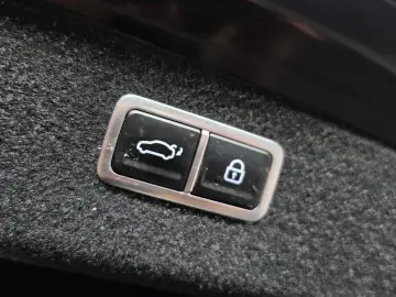 2023 Genesis G80 с пробегом 67 546 км