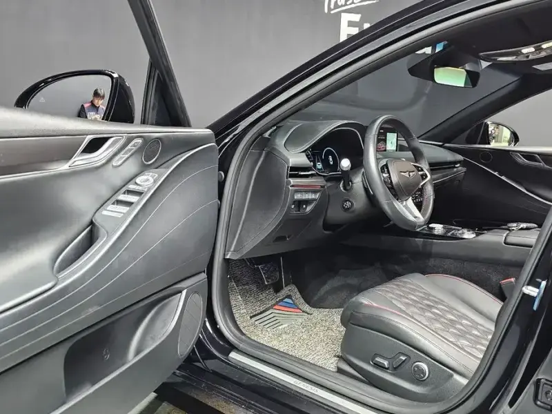 2023 Genesis G80 с пробегом 44 261 км