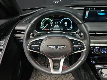 2023 Genesis G80 с пробегом 44 261 км