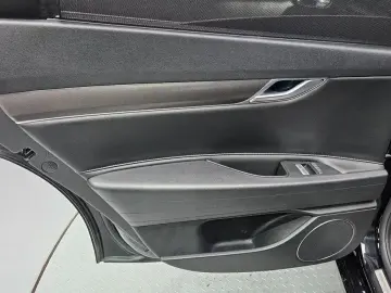 2023 Genesis G80 с пробегом 44 261 км