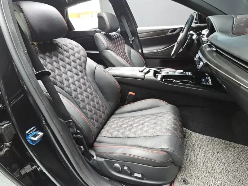 2023 Genesis G80 с пробегом 44 261 км
